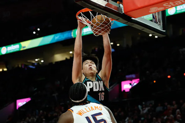 NBA常规赛开拓者vs公牛 开拓者首发阵容出炉!西索科、阿夫迪亚、格兰特、卡马拉、克林根 NBA常规赛开拓者vs公牛 开拓者首发阵容出炉!西索科、阿夫迪亚、格兰特、卡马拉、克林根