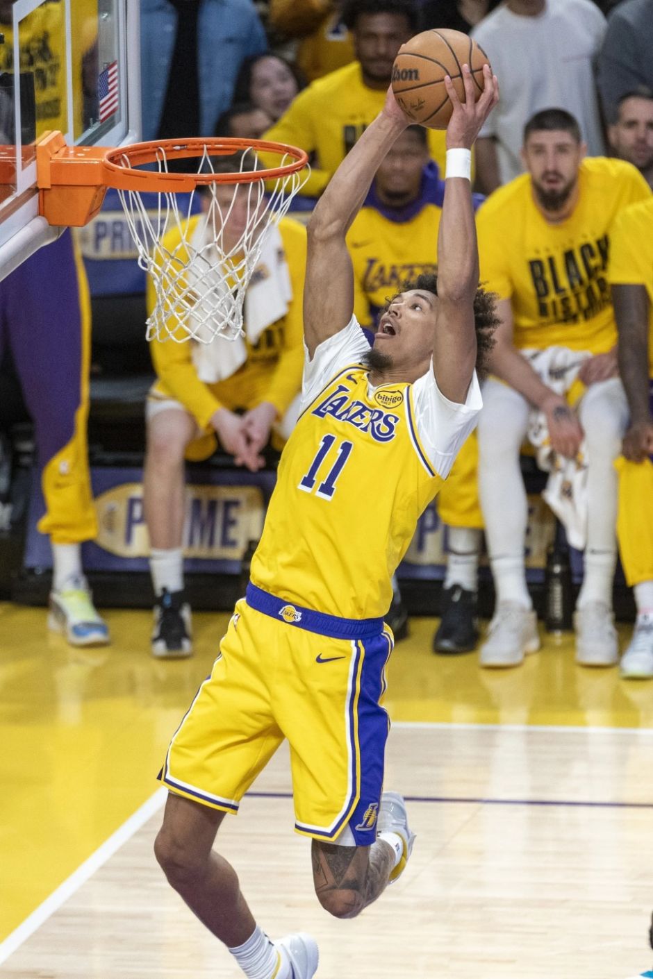 为什么手机微信会自动闪退_让城市人到农村种蔬菜_