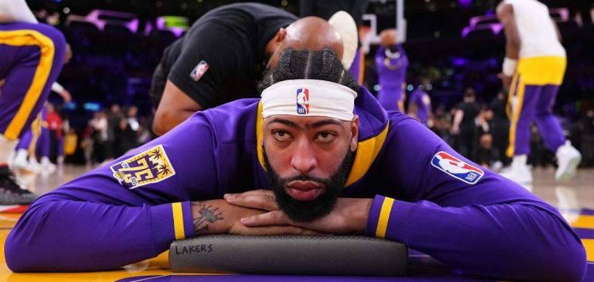 湖人换詹姆斯筹码__詹姆斯湖人重返骑士第一场比赛