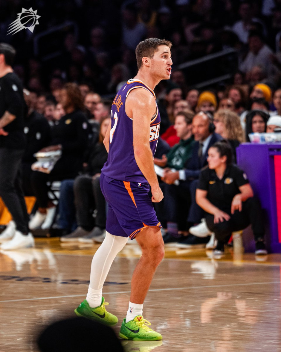 湖人全场回放2021_湖人打比赛视频_