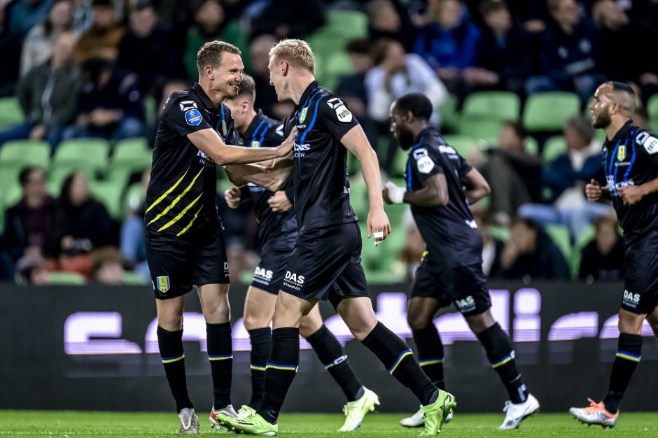 瓦尔韦克vs芬洛