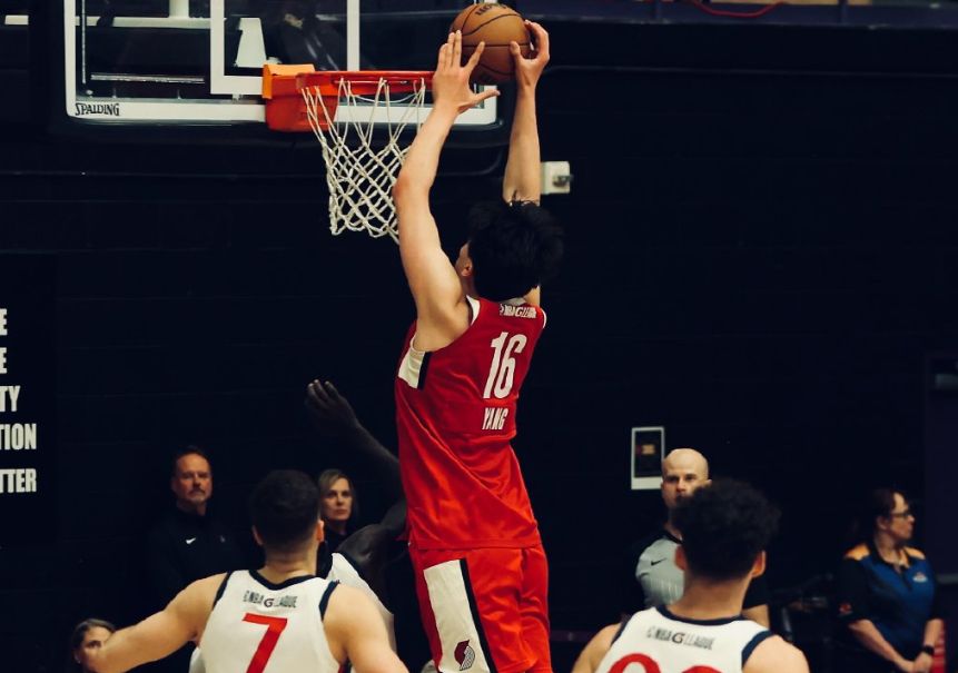 混音加时落败!杨瀚森20+7+7+2+2填满数据栏 遭肘击创多项新高_混音加时落败!杨瀚森20+7+7+2+2填满数据栏 遭肘击创多项新高_