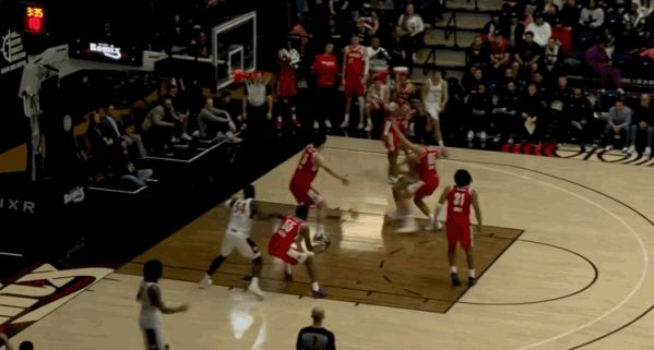 混音加时落败!杨瀚森20+7+7+2+2填满数据栏 遭肘击创多项新高_混音加时落败!杨瀚森20+7+7+2+2填满数据栏 遭肘击创多项新高_