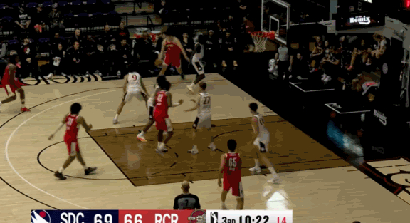 混音加时落败!杨瀚森20+7+7+2+2填满数据栏 遭肘击创多项新高__混音加时落败!杨瀚森20+7+7+2+2填满数据栏 遭肘击创多项新高