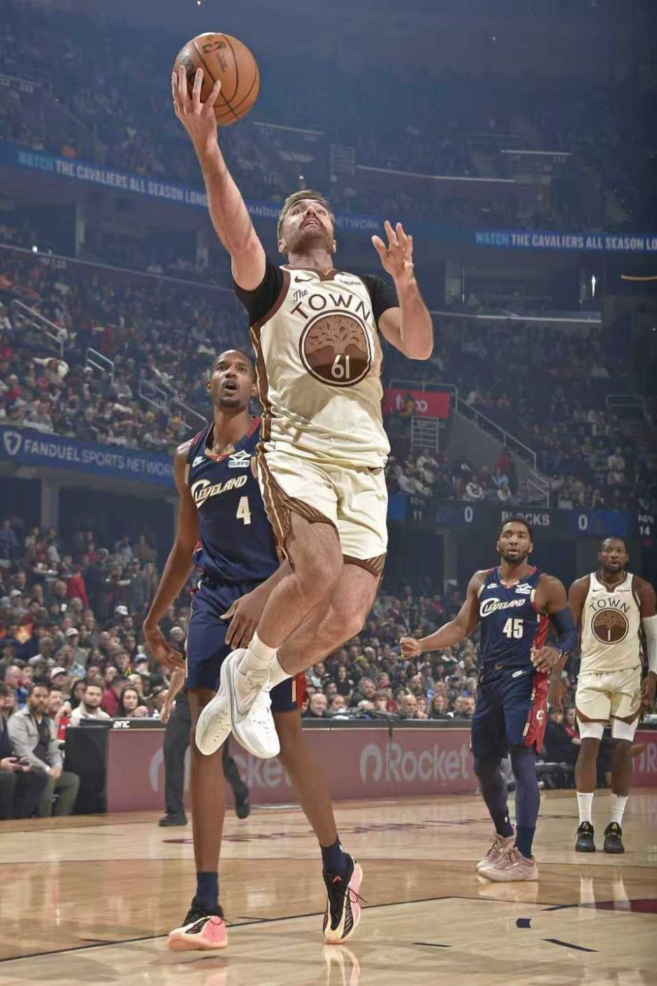 NBA高清直播在线直播:常规赛勇士vs公牛(12月8日)库里的缺席让勇士火力骤减 NBA高清直播在线直播:常规赛勇士vs公牛(12月8日)库里的缺席让勇士火力骤减