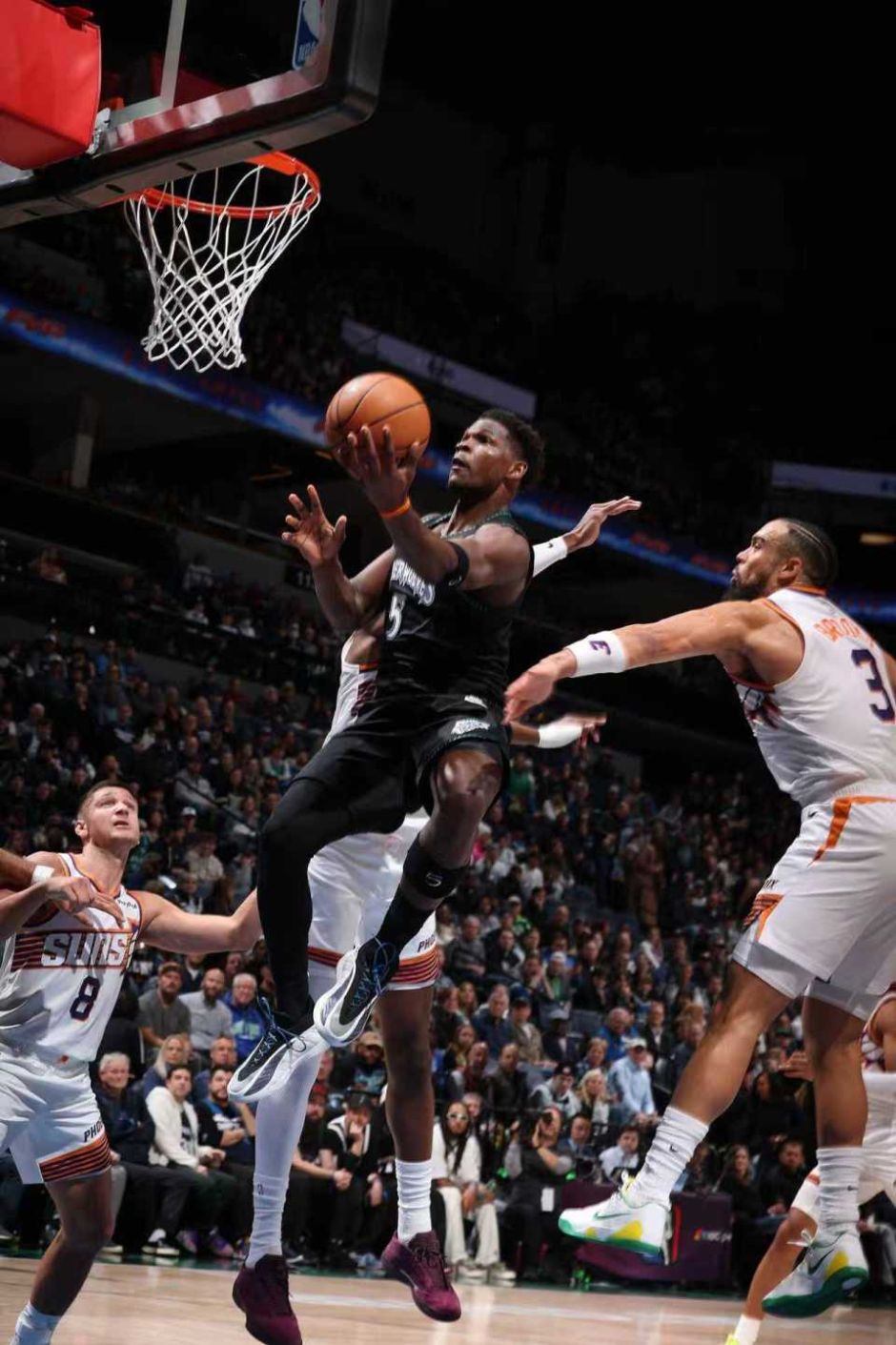 _空砍群主!爱德华兹本季5次40+比赛仅2胜3负 输残阵太阳结束5连胜_空砍群主!爱德华兹本季5次40+比赛仅2胜3负 输残阵太阳结束5连胜