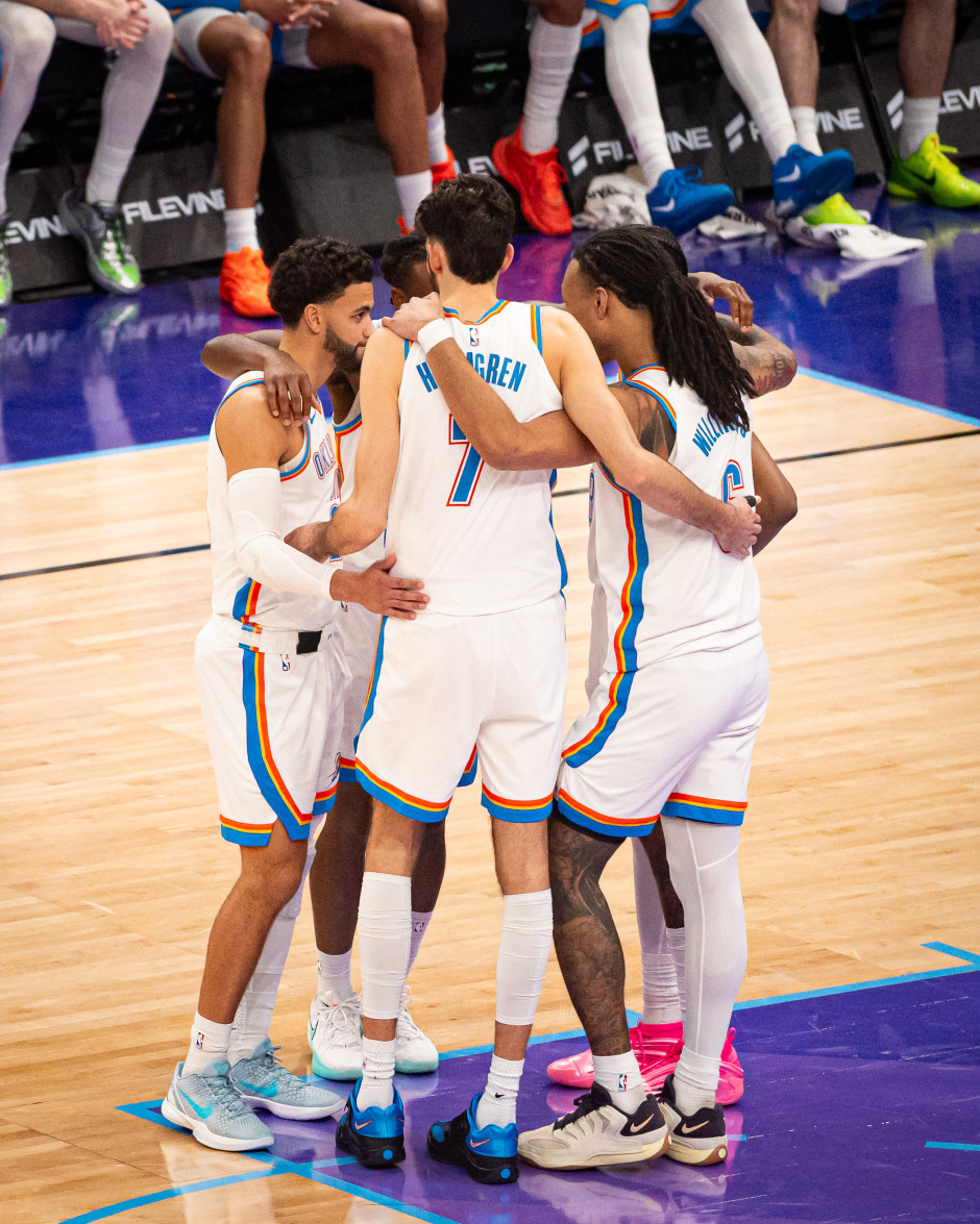 NBA杯高清直播在线直播：常规赛太阳vs雷霆（12月11日）雷霆年轻风暴PK太阳硬汉逆袭！