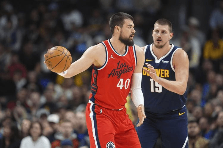 美记：祖巴茨会吸引到其他球队的交易询价，但快船并不打算放走他