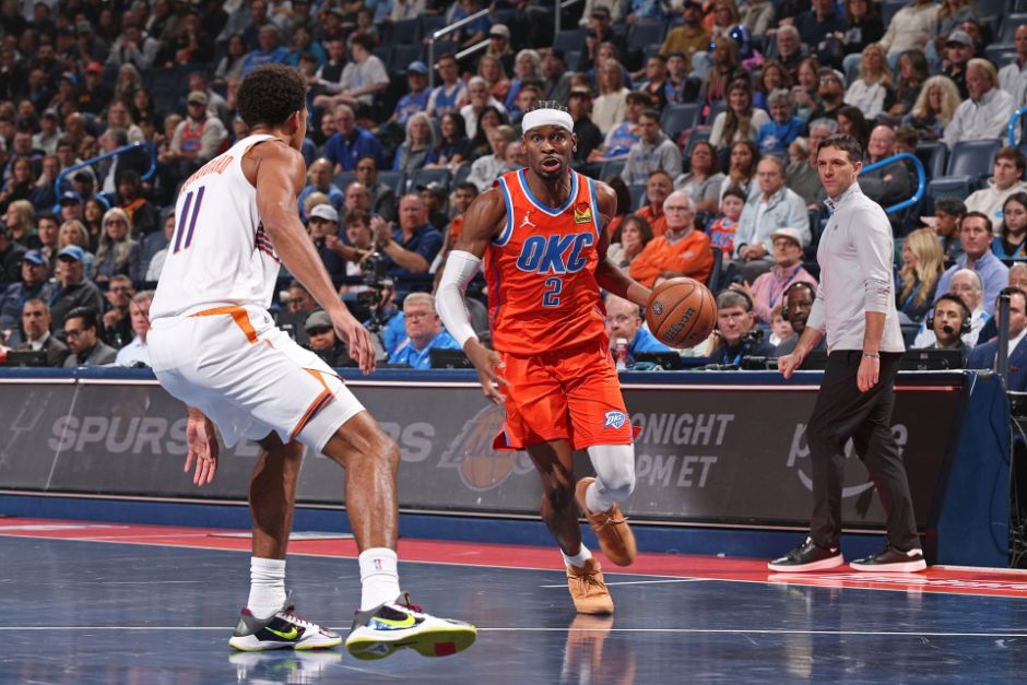 雷霆49分狂胜进杯赛四强:前25战24胜追平宇宙勇 16连胜平队史纪录 雷霆49分狂胜进杯赛四强:前25战24胜追平宇宙勇 16连胜平队史纪录