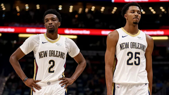 美记:湖人已经就赫伯特·琼斯交易向鹈鹕询价,勇士也已经询价特雷·墨菲 美记:湖人已经就赫伯特·琼斯交易向鹈鹕询价,勇士也已经询价特雷·墨菲