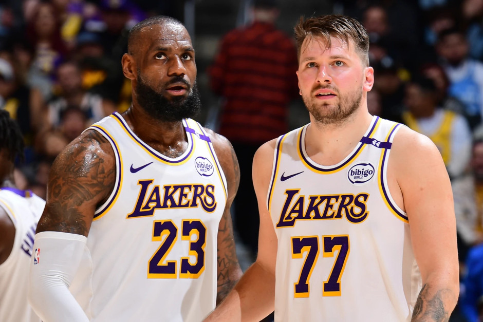 NBA常规赛太阳vs湖人 双方首发阵容出炉!里夫奇缺席 詹姆斯、东契奇领衔出战 NBA常规赛太阳vs湖人 双方首发阵容出炉!里夫奇缺席 詹姆斯、东契奇领衔出战