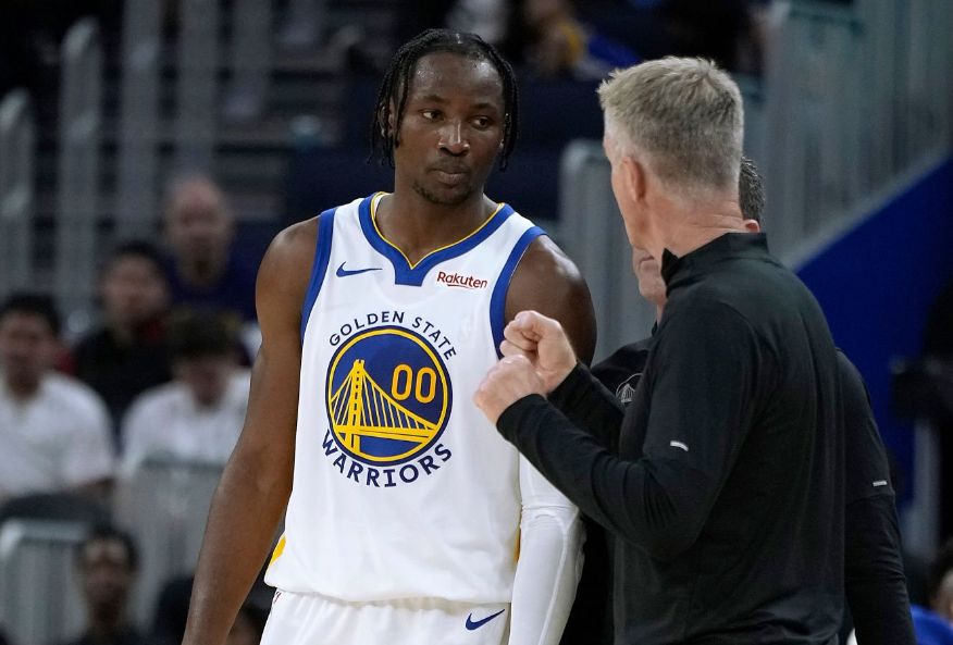 倒计时1个月!库明加期盼交易离队 认为勇士严重阻碍自己成长 倒计时1个月!库明加期盼交易离队 认为勇士严重阻碍自己成长