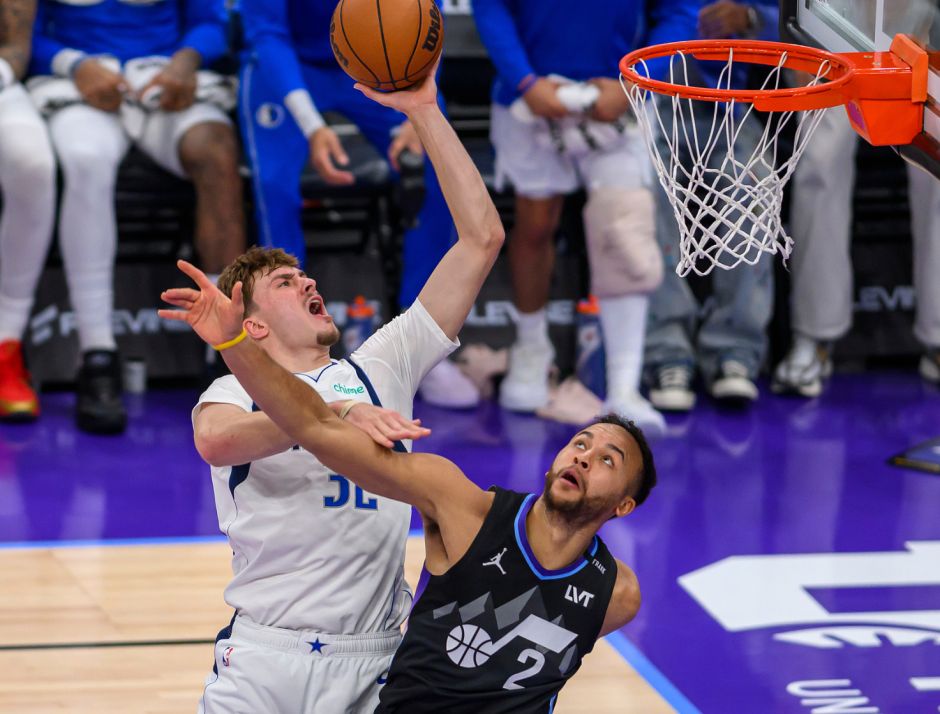 轰42+7+6连刷纪录历史首人!弗拉格状元天赋显露无疑 超詹皇比肩MJ 轰42+7+6连刷纪录历史首人!弗拉格状元天赋显露无疑 超詹皇比肩MJ