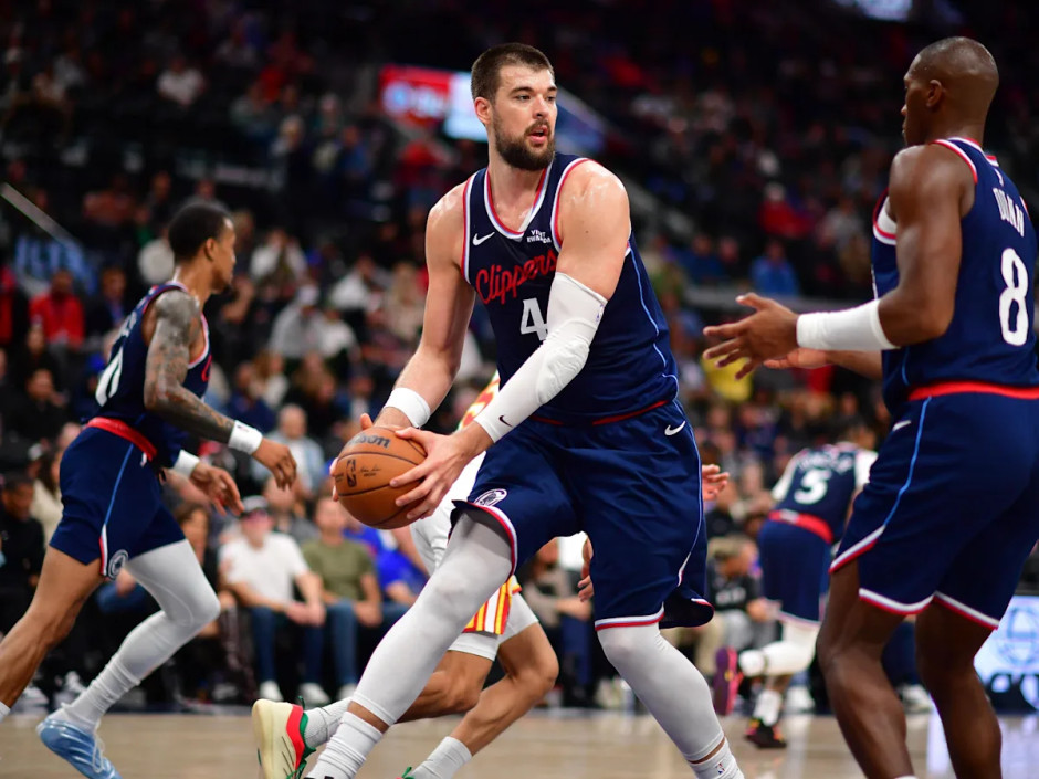 美记：快船为祖巴茨标出了极高的交易门槛，需要拿出顶级年轻球员与大量未来选秀权