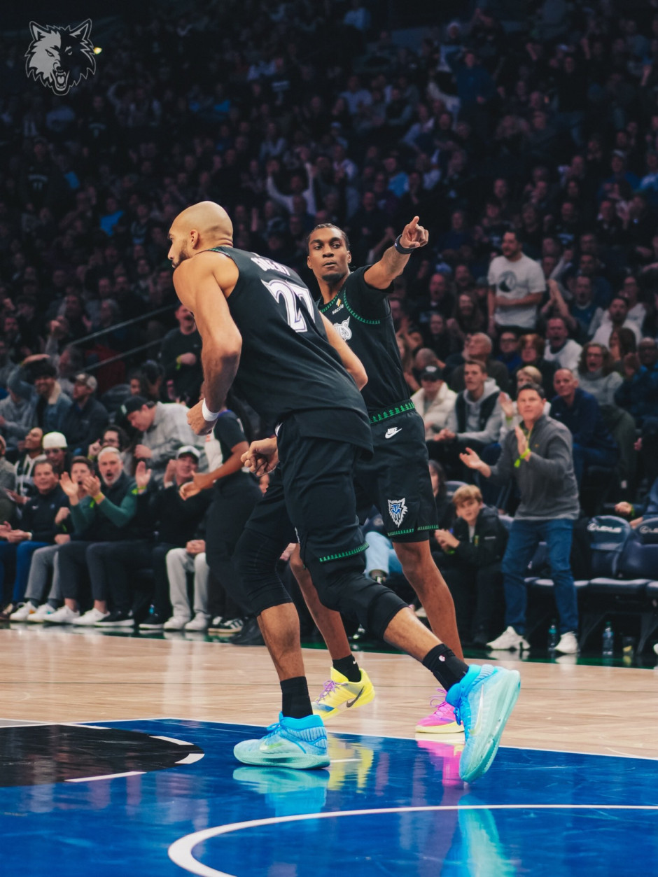 nba直播在线观看高清直播：常规赛雷霆vs森林狼（12.20）森林狼能否顶住压力？