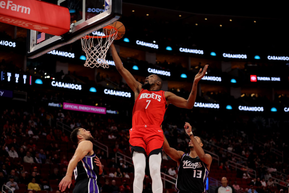 杜兰特成为历史上第6位生涯达成30000分+5000助+5000板的球员！