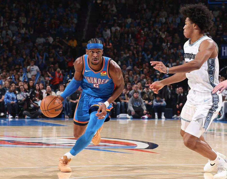 轰31+10+8!亚历山大连续100场20+比肩大帅 末节12分太猛 轰31+10+8!亚历山大连续100场20+比肩大帅 末节12分太猛