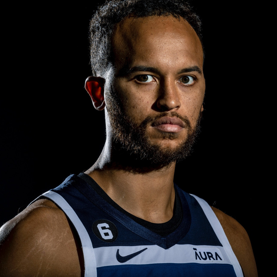 男篮首位归化!NBA官网:李凯尔国籍变回美国 短暂归化并不成功 男篮首位归化!NBA官网:李凯尔国籍变回美国 短暂归化并不成功