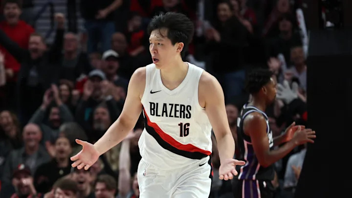 开拓者主帅：杨瀚森在防守端犯了一些错误，比赛最后阶段对他来说节奏有些太快了