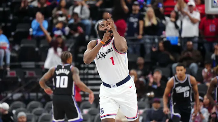 美记：联盟各队管理层正密切关注莫兰特、特雷·杨、拉梅洛·鲍尔、加兰以及哈登