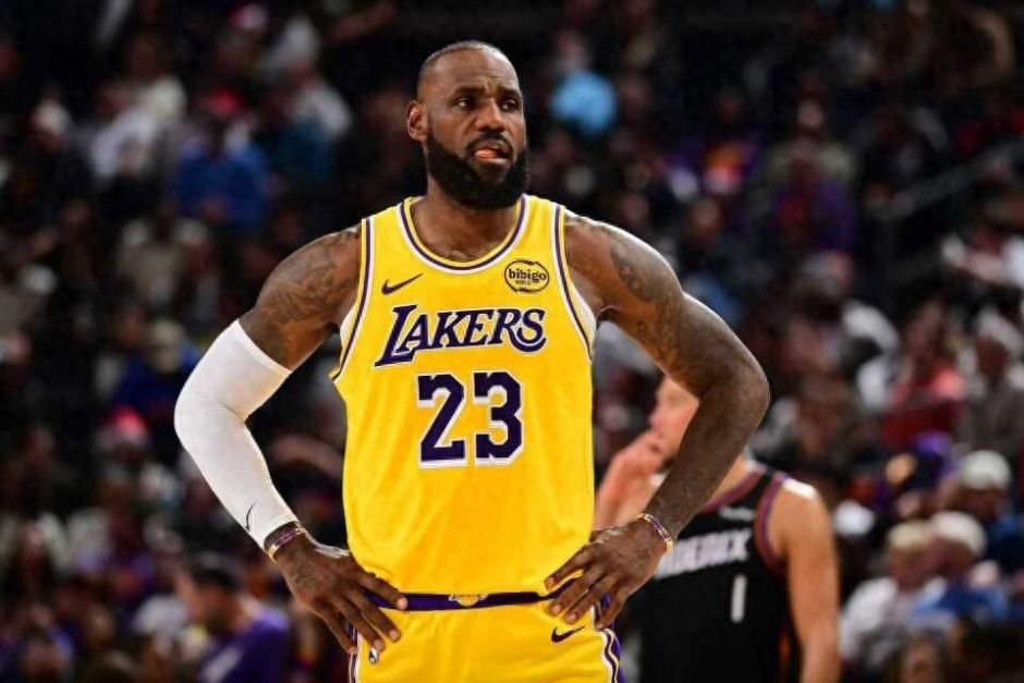 湖人最多落后32分吞连败：四旬老詹带不动 无东契奇缺核心竞争力