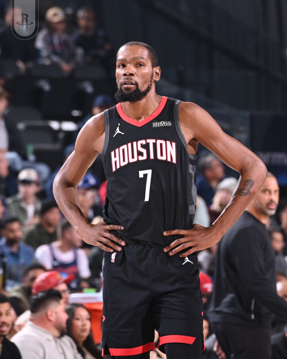 NBA圣诞大战-火箭vs湖人伤病名单（12月26日）芬尼-史密斯迎来复出？