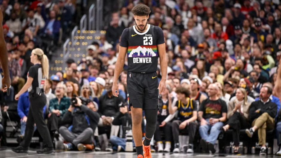 Shams:掘金前锋卡梅隆·约翰逊被确诊为右膝骨挫伤,他将在4至6周后接受复查 Shams:掘金前锋卡梅隆·约翰逊被确诊为右膝骨挫伤,他将在4至6周后接受复查