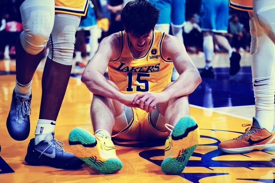 湖媒建议放弃争冠着手26年夏！里夫斯交易价值大跌 坐等詹皇八村合同到期