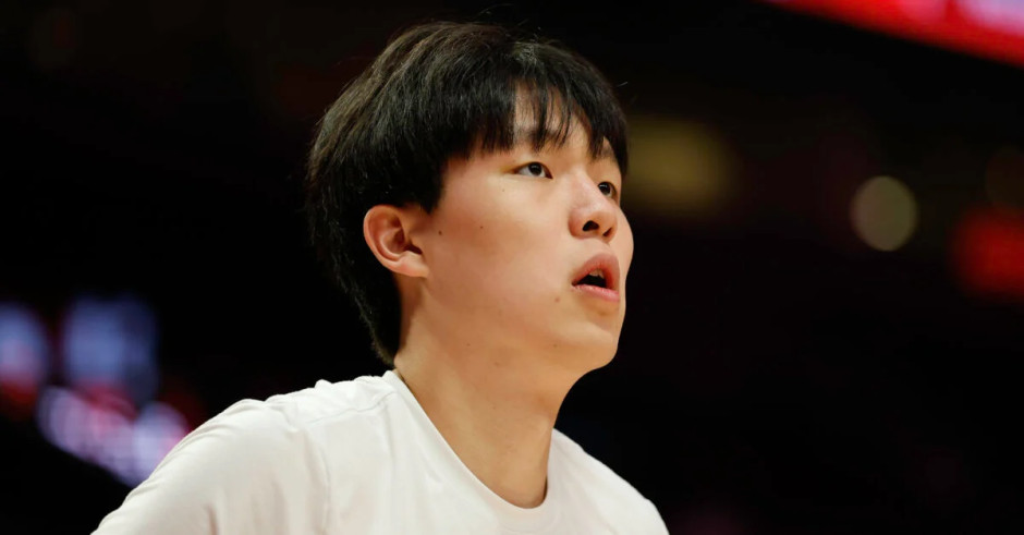 开拓者主帅：杨瀚森目前还没能完全跟上球队的节奏，不过他整场的表现是正向的