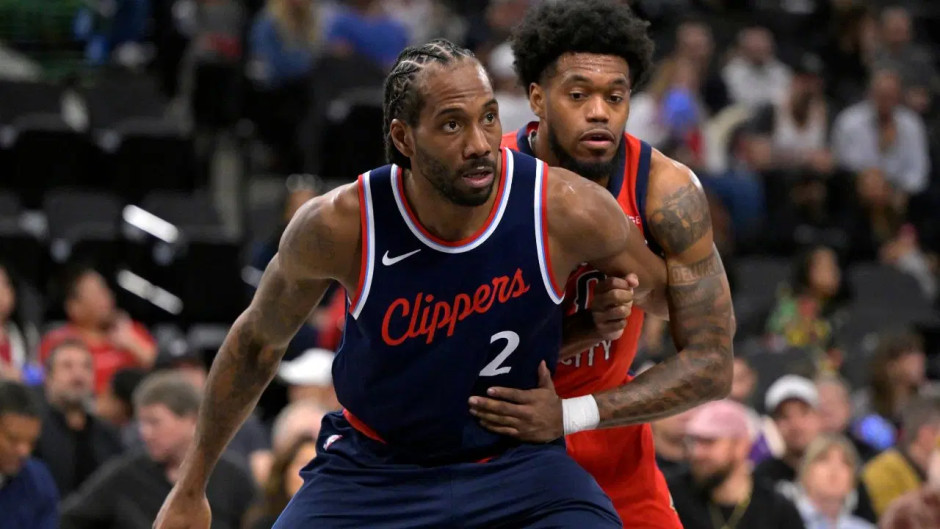 哈登谈伦纳德狂砍55分：真的特别为他感到高兴，我亲眼见过他为了篮球付出了多少汗水