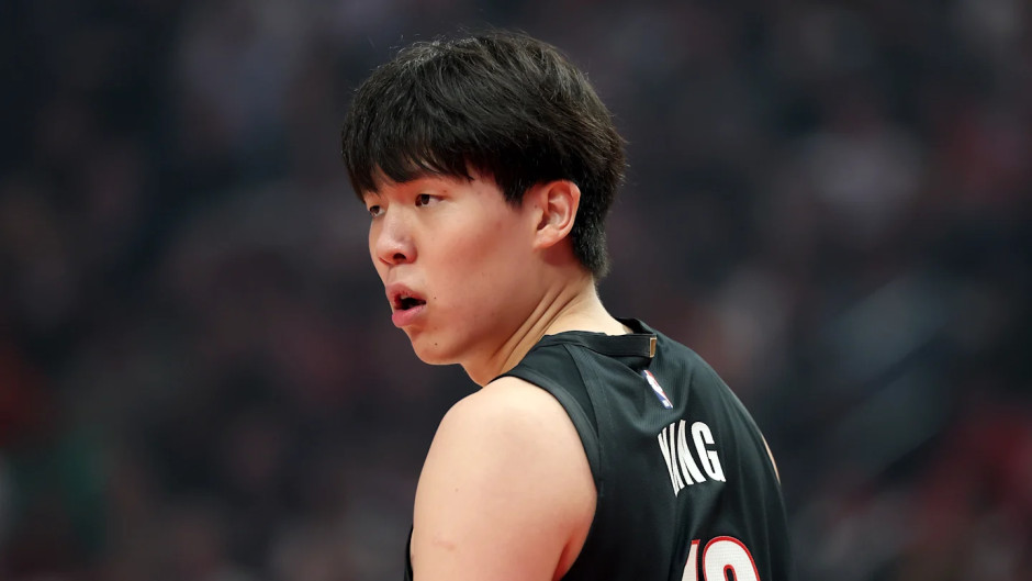 克林根：杨瀚森的表现很出色，他每天都坚持训练，全力打磨自身技术