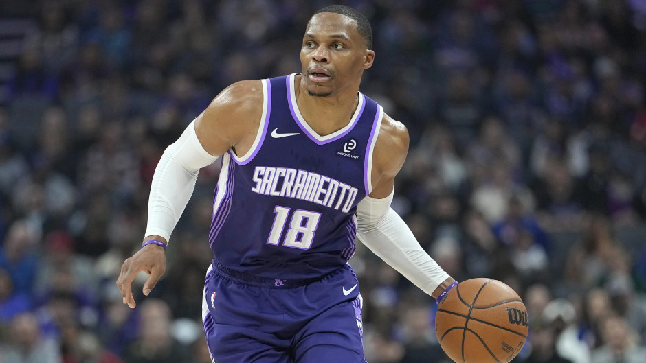 威少的生涯总得分达到26672分,仅差38分就可以成为NBA历史控卫得分王! 威少的生涯总得分达到26672分,仅差38分就可以成为NBA历史控卫得分王!