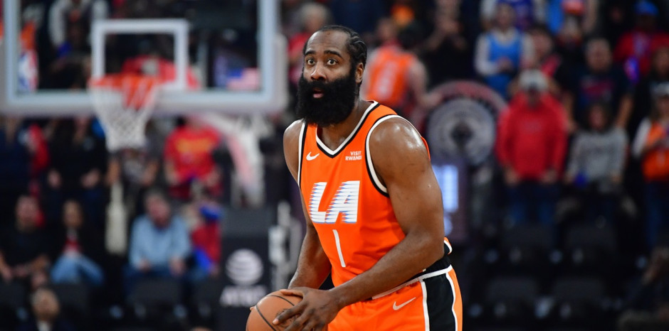 哈登的生涯总抢断数超越皮尔斯，独占NBA历史抢断榜第22位！