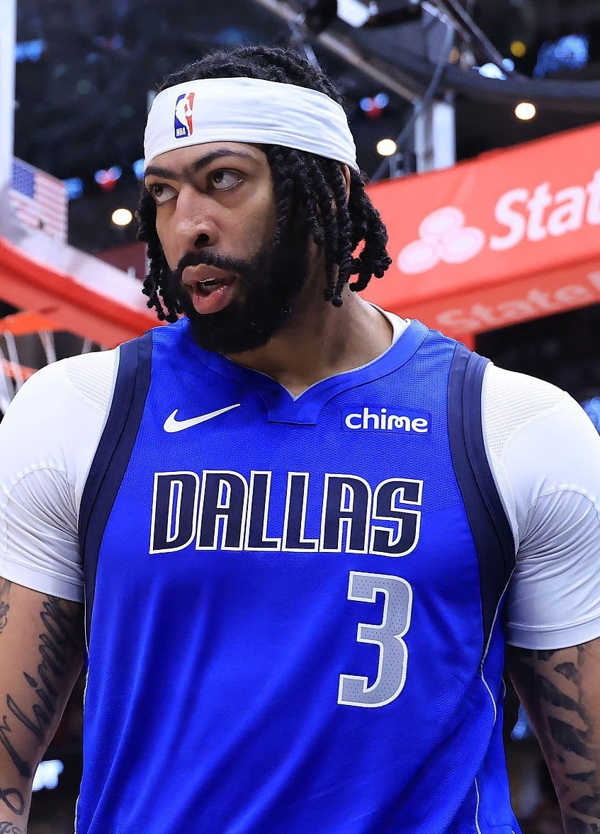 到底去哪里呢？曝浓眉经纪人已施压球队积极交易！老鹰、猛龙成潜在下家