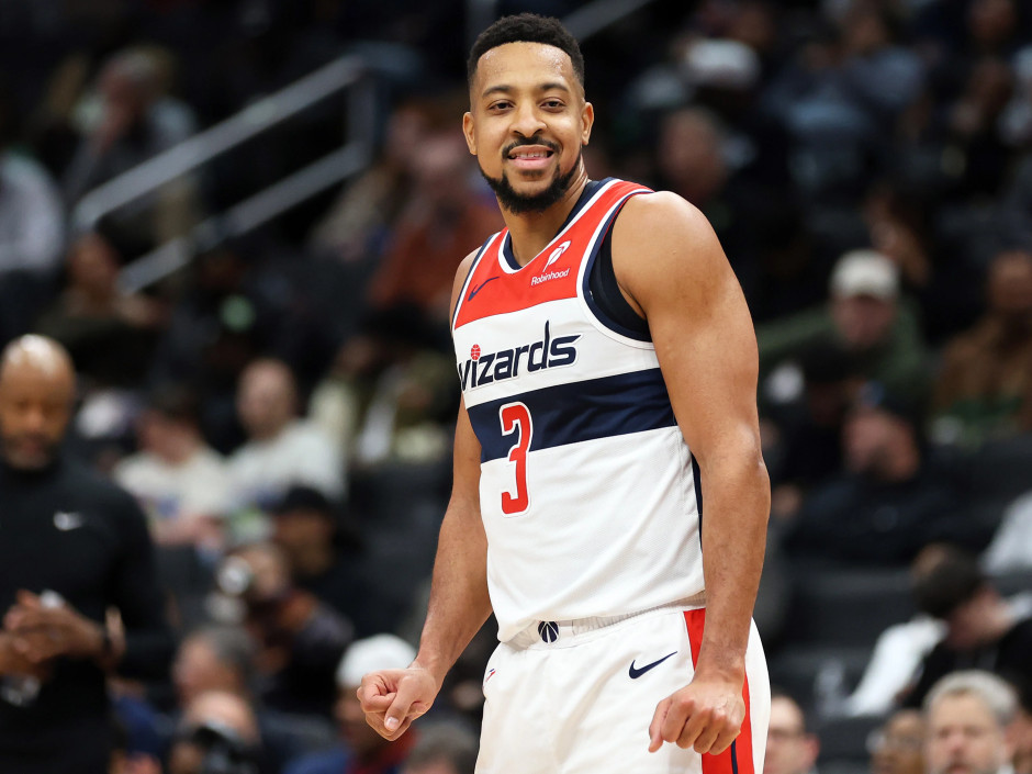 美记：麦科勒姆并不契合奇才的长期建队规划，交易得到特雷·杨也是为了将他送出球队