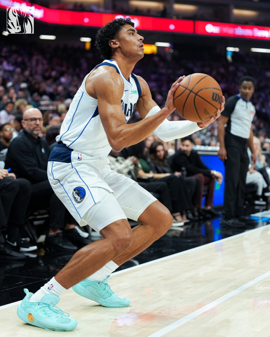 NBA常规赛-独行侠vs爵士首发名单预测（1月9日）浓眉统治内线？