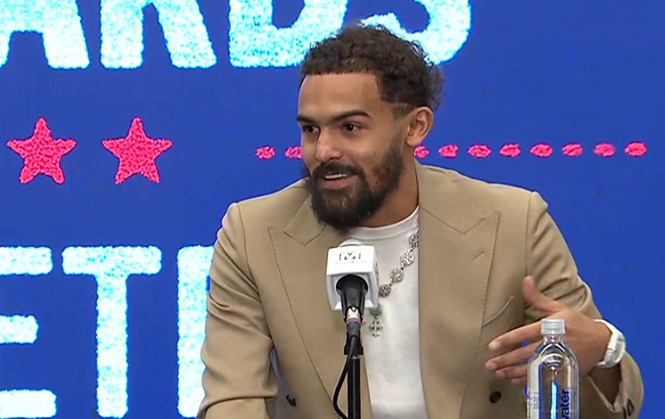 特雷-杨亮相华盛顿!希望帮队友成为全明星 爆料奇才将退役沃尔球衣 特雷-杨亮相华盛顿!希望帮队友成为全明星 爆料奇才将退役沃尔球衣