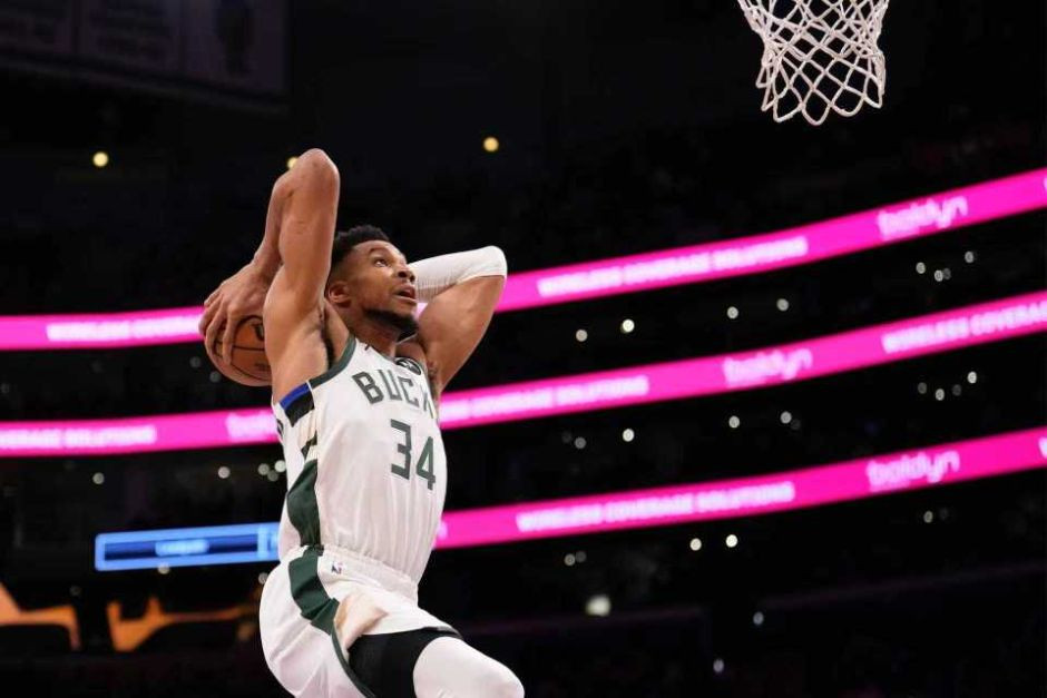 NBA常规赛录像回放完整版-雄鹿vs湖人全场回放（1.10）詹姆斯26+9+10关键失误