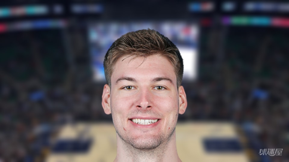 NBA每日篮板王：凯尔·菲利波夫斯基16篮板(2026年02月04日)