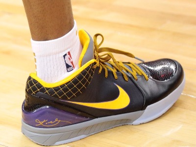 NBA总决赛G5球鞋欣赏，“死神”杜兰特就是穿着这双鞋再次受伤的