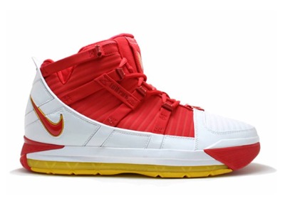 詹姆斯 Nike LeBron 3 PE 战靴，中国队配色？