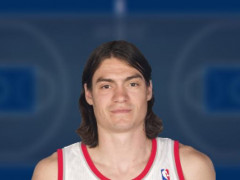 亚当-莫里森体重多少公斤