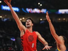 勇士131-136开拓者 夏普&格兰特合砍70分库里48分惨遭开拓者三杀