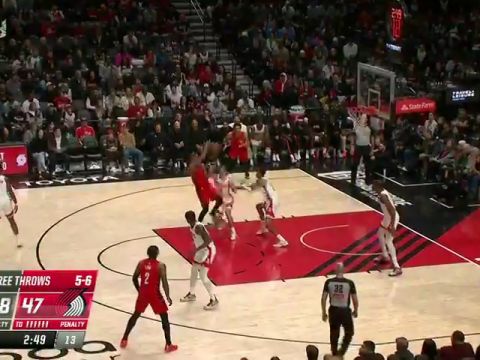 NBA常规赛：火箭vs开拓者第2节英文原声回放