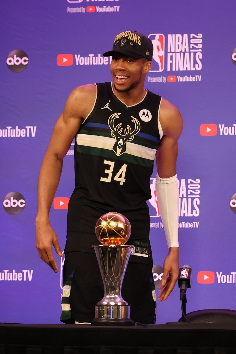 Giannis Antetokounmpo is the only player over the last 50 seasons to have multiple 20+ point quarters in an NBA Finals series (20 in 3rd quarter of Game 2 and Game 6).