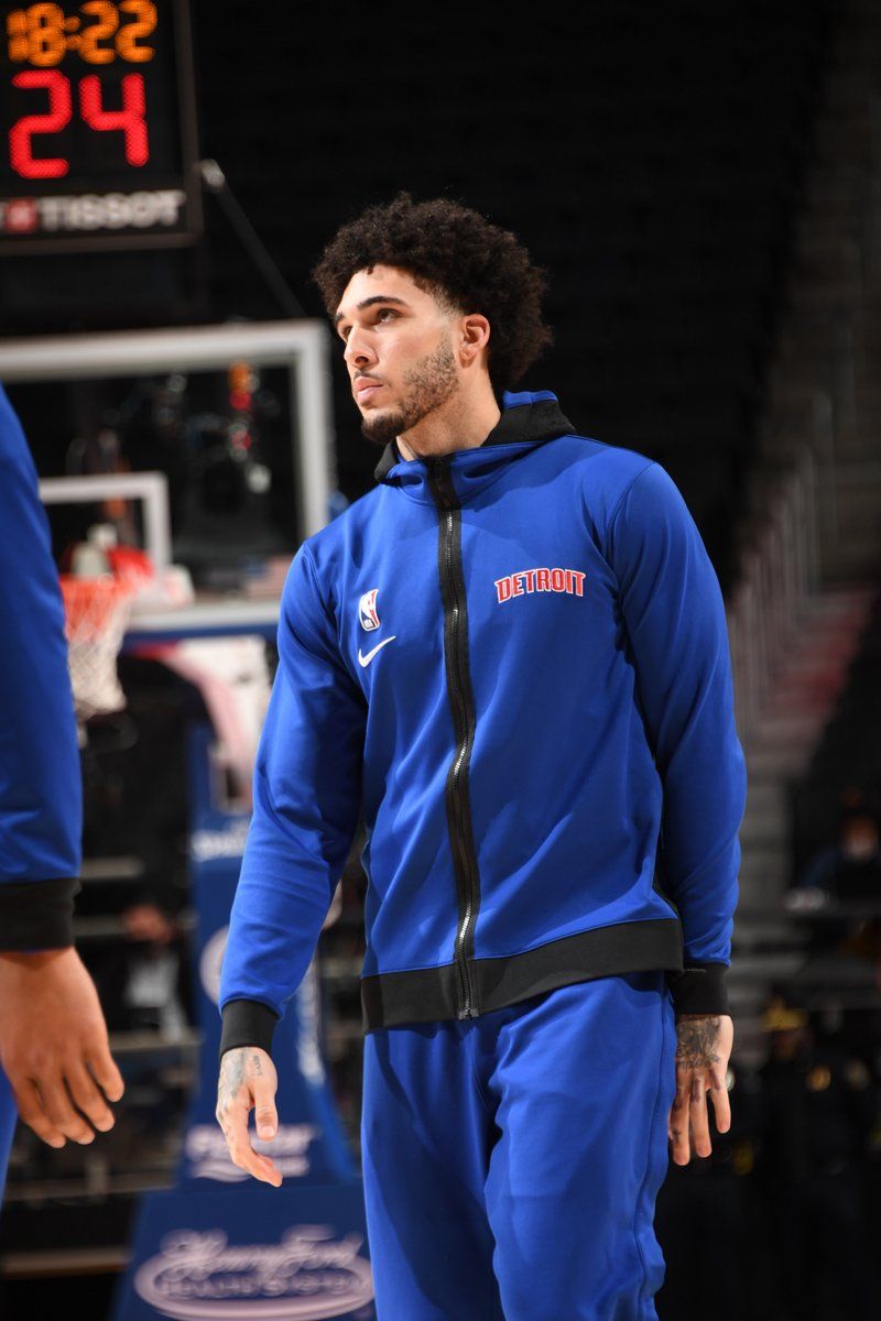 The Hornets are expected to sign LiAngelo Ball and name him to their summer league roster, per rodboone
