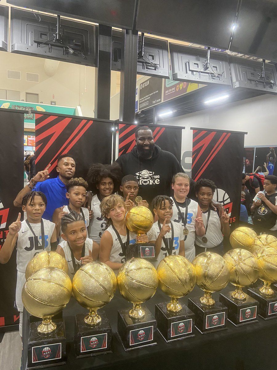 This group of young represented JL3Elite 2030 at it’s FINEST this year! We had our first tournament in December and went through a lot of up and downs but we won 16 First Place Championships this year and finished the season with another this weekend! 🏆🏆🏆🔥🔥🔥