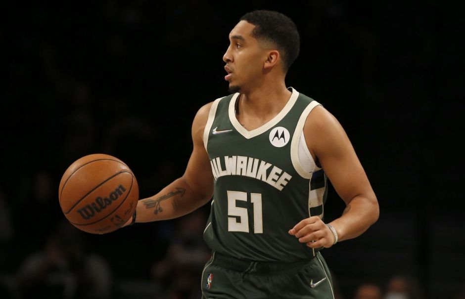 The Bucks have requested waivers on forward Javin DeLaurier and guard Tremont Waters.Milwaukee’s roster now stands at 16 players as it enters the regular season.