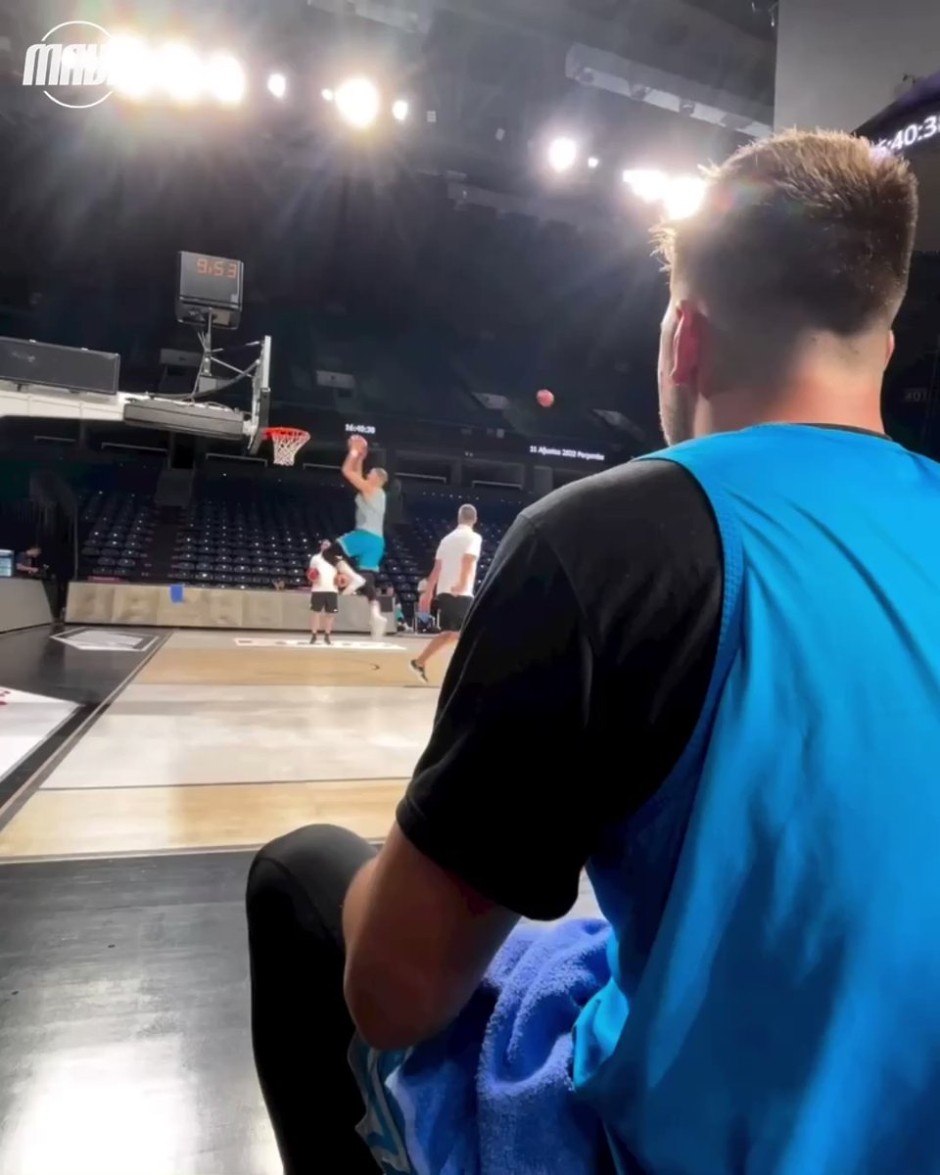 Luka trick shot cam 👀🎥The man cannot miss. (🎥 kzs_si)