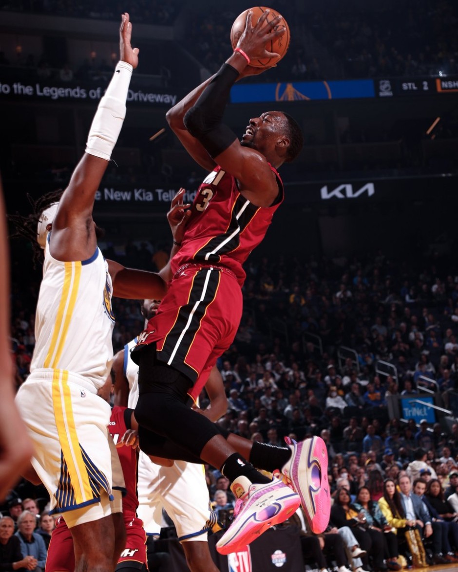 8次投篮,6个篮板和6次助攻97阿德巴约:26分(10-13次投篮),8个篮板,4